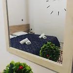戴安娜酒店 公寓 *