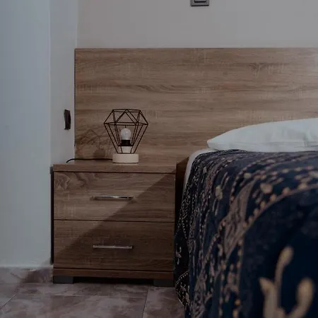 Diana Apartmán Ermupoli