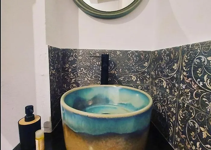 戴安娜酒店 公寓 *